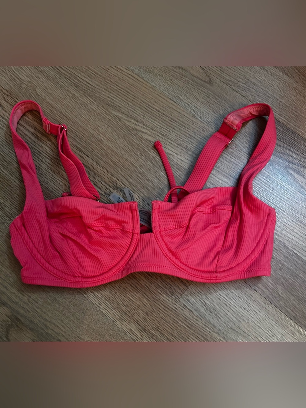 Victoria's Secret Ribbed Underwire bikini Bra in Coral/Bright Pink 34C